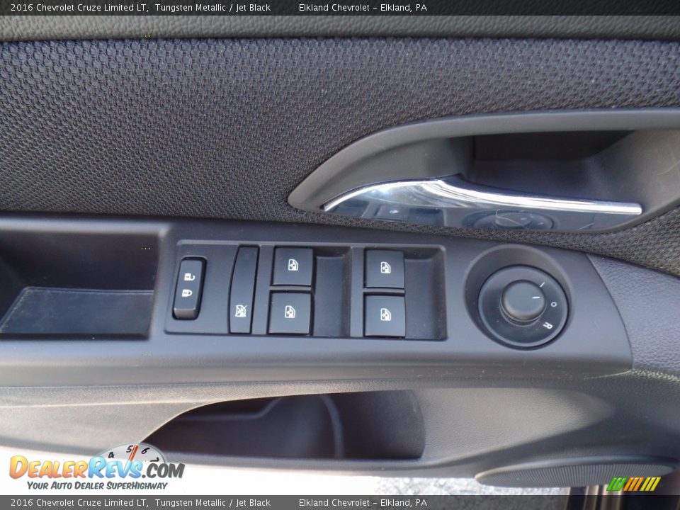 2016 Chevrolet Cruze Limited LT Tungsten Metallic / Jet Black Photo #15