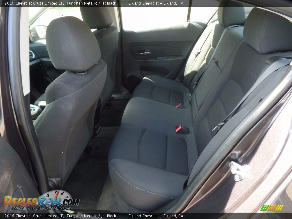 2016 Chevrolet Cruze Limited LT Tungsten Metallic / Jet Black Photo #31