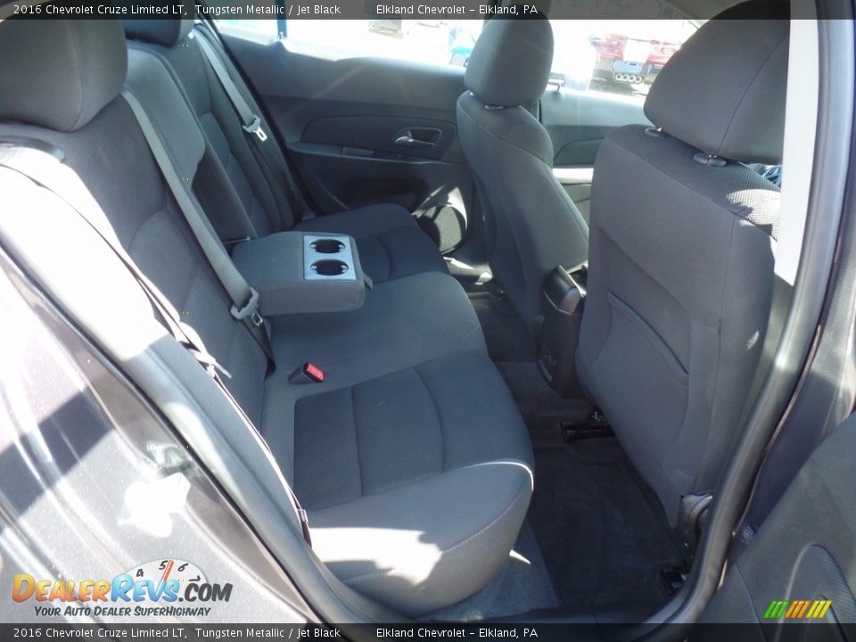 2016 Chevrolet Cruze Limited LT Tungsten Metallic / Jet Black Photo #34