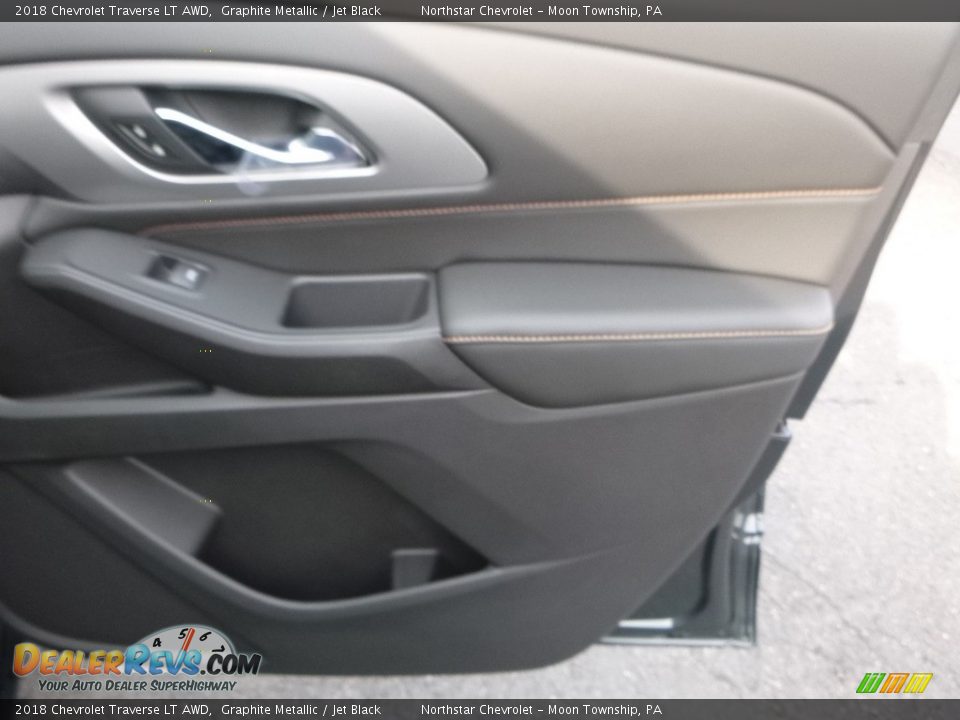 2018 Chevrolet Traverse LT AWD Graphite Metallic / Jet Black Photo #12