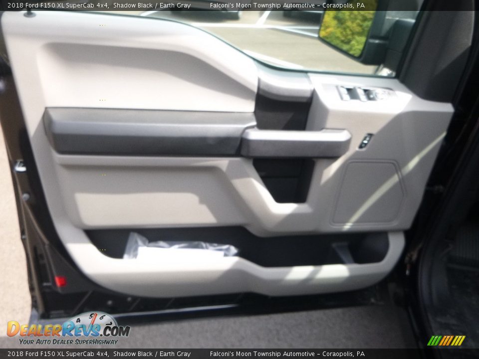 2018 Ford F150 XL SuperCab 4x4 Shadow Black / Earth Gray Photo #12