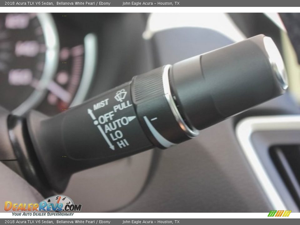 2018 Acura TLX V6 Sedan Bellanova White Pearl / Ebony Photo #36