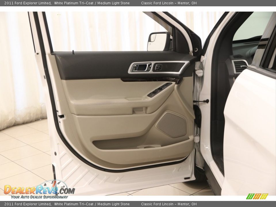 2011 Ford Explorer Limited White Platinum Tri-Coat / Medium Light Stone Photo #4