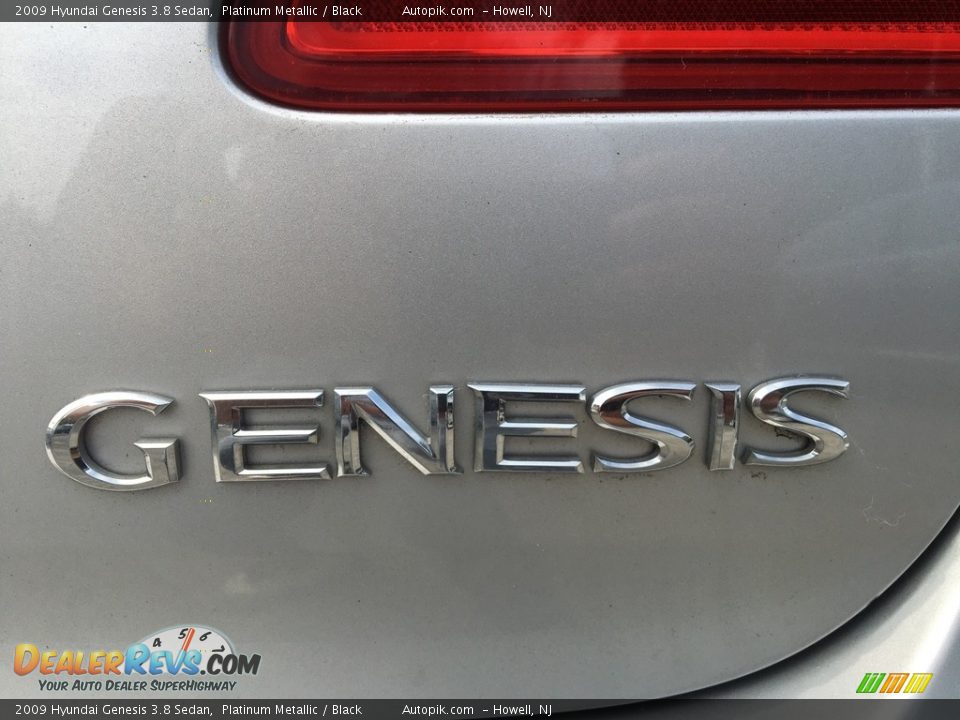 2009 Hyundai Genesis 3.8 Sedan Platinum Metallic / Black Photo #12