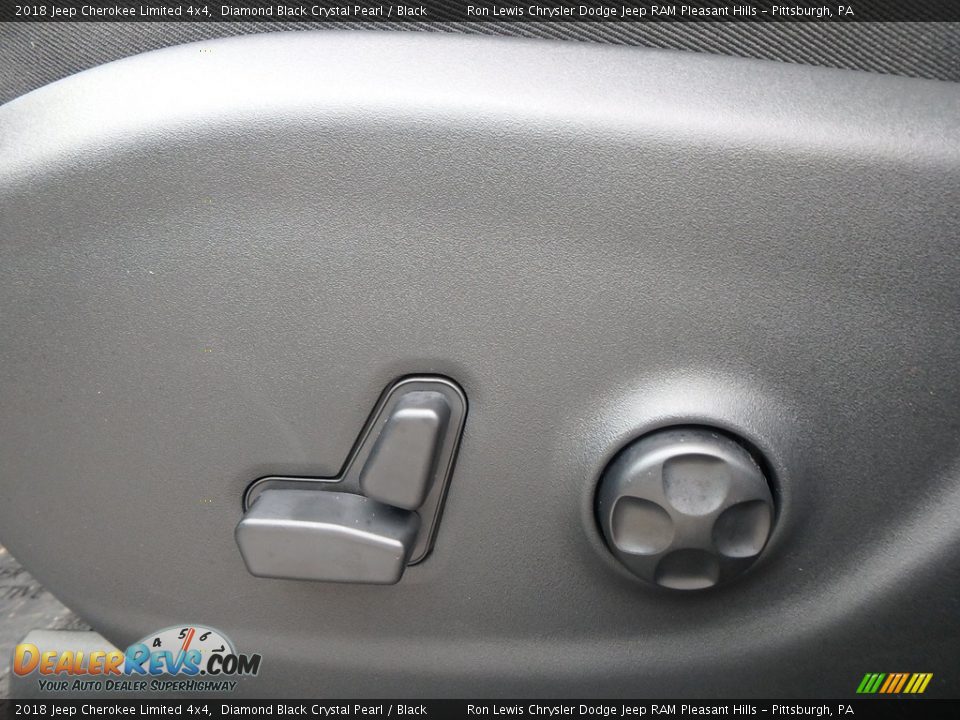 2018 Jeep Cherokee Limited 4x4 Diamond Black Crystal Pearl / Black Photo #15