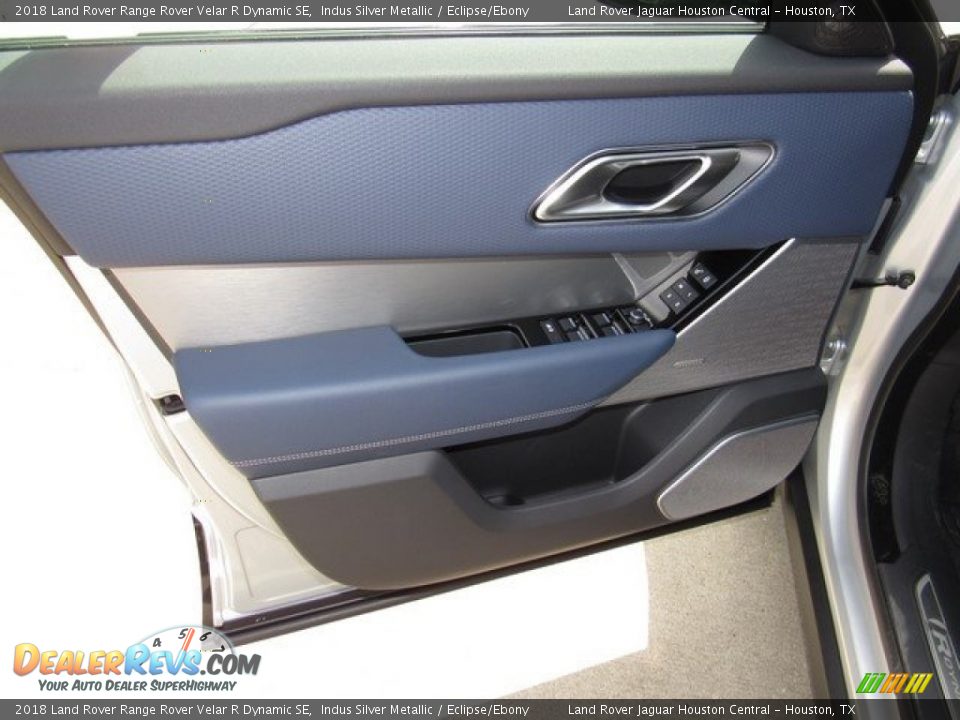 Door Panel of 2018 Land Rover Range Rover Velar R Dynamic SE Photo #18