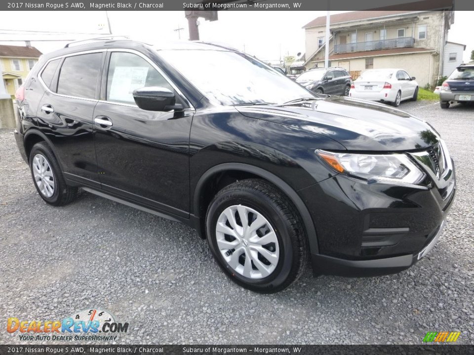 2017 Nissan Rogue S AWD Magnetic Black / Charcoal Photo #1