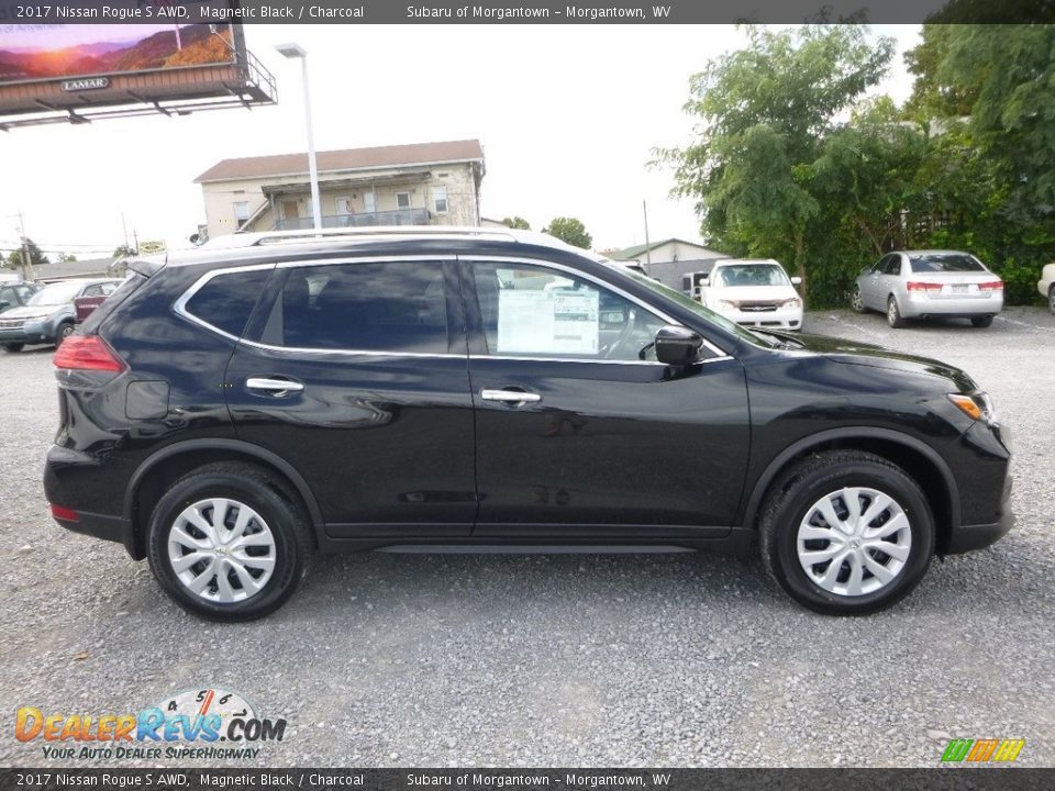 2017 Nissan Rogue S AWD Magnetic Black / Charcoal Photo #3