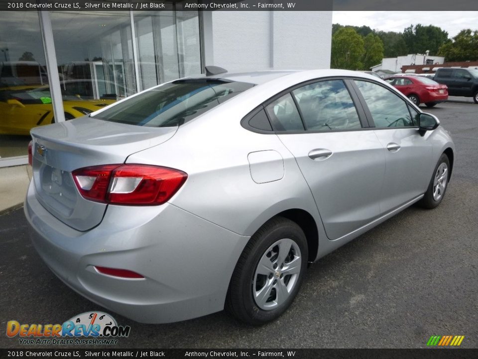 2018 Chevrolet Cruze LS Silver Ice Metallic / Jet Black Photo #4