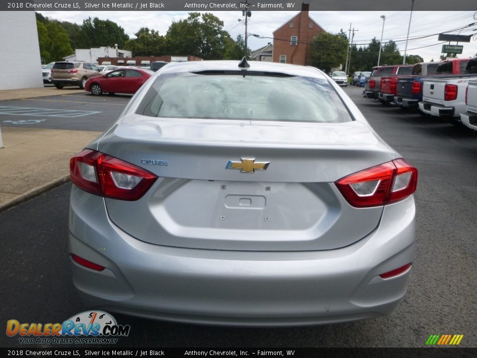 2018 Chevrolet Cruze LS Silver Ice Metallic / Jet Black Photo #5
