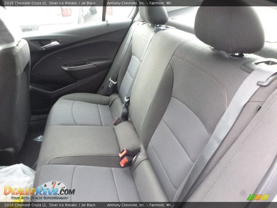 2018 Chevrolet Cruze LS Silver Ice Metallic / Jet Black Photo #13