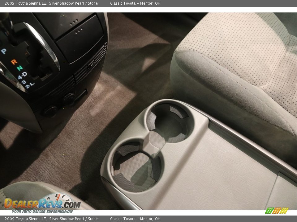 2009 Toyota Sienna LE Silver Shadow Pearl / Stone Photo #11