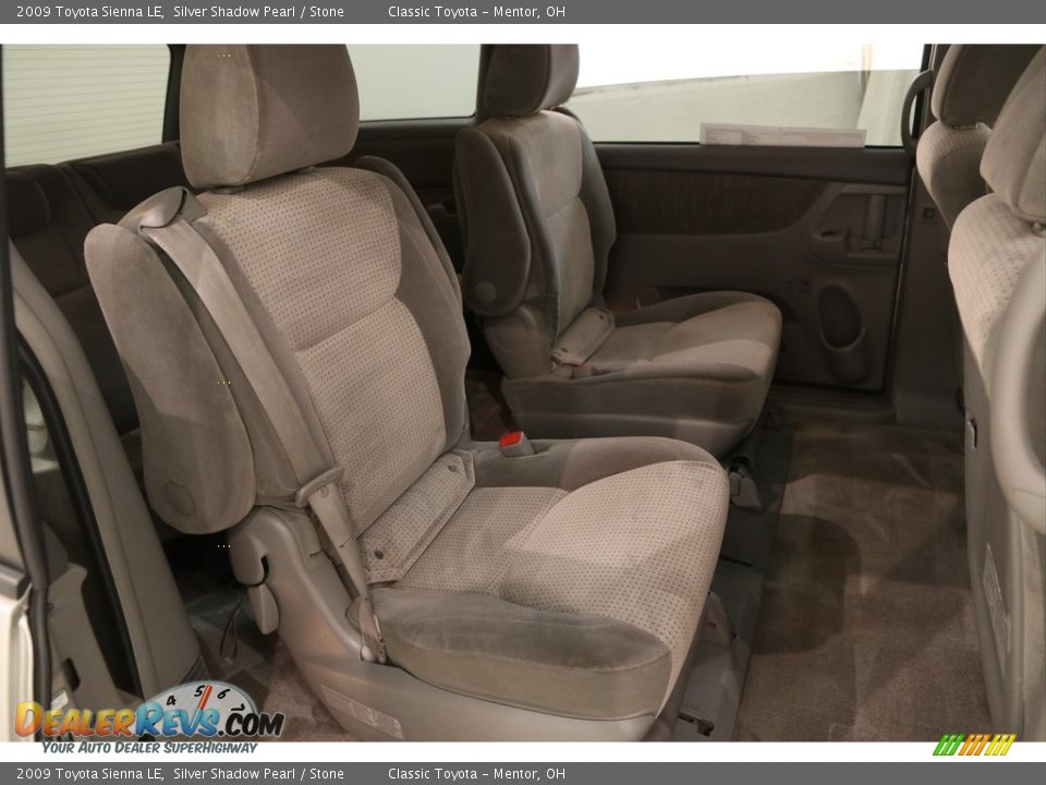 2009 Toyota Sienna LE Silver Shadow Pearl / Stone Photo #14