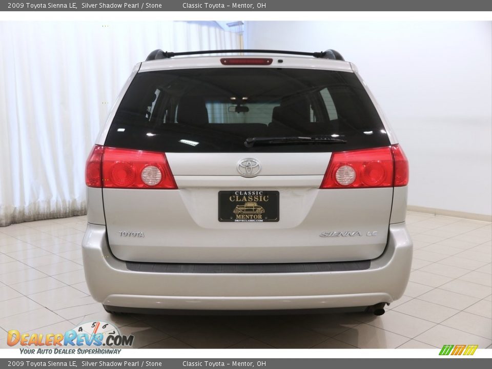 2009 Toyota Sienna LE Silver Shadow Pearl / Stone Photo #17