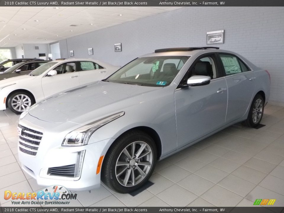 Front 3/4 View of 2018 Cadillac CTS Luxury AWD Photo #7