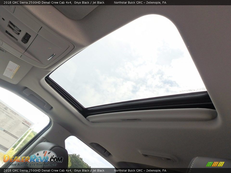 2018 GMC Sierra 2500HD Denali Crew Cab 4x4 Onyx Black / Jet Black Photo #15