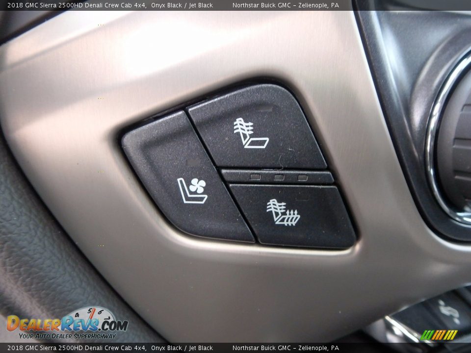 2018 GMC Sierra 2500HD Denali Crew Cab 4x4 Onyx Black / Jet Black Photo #18