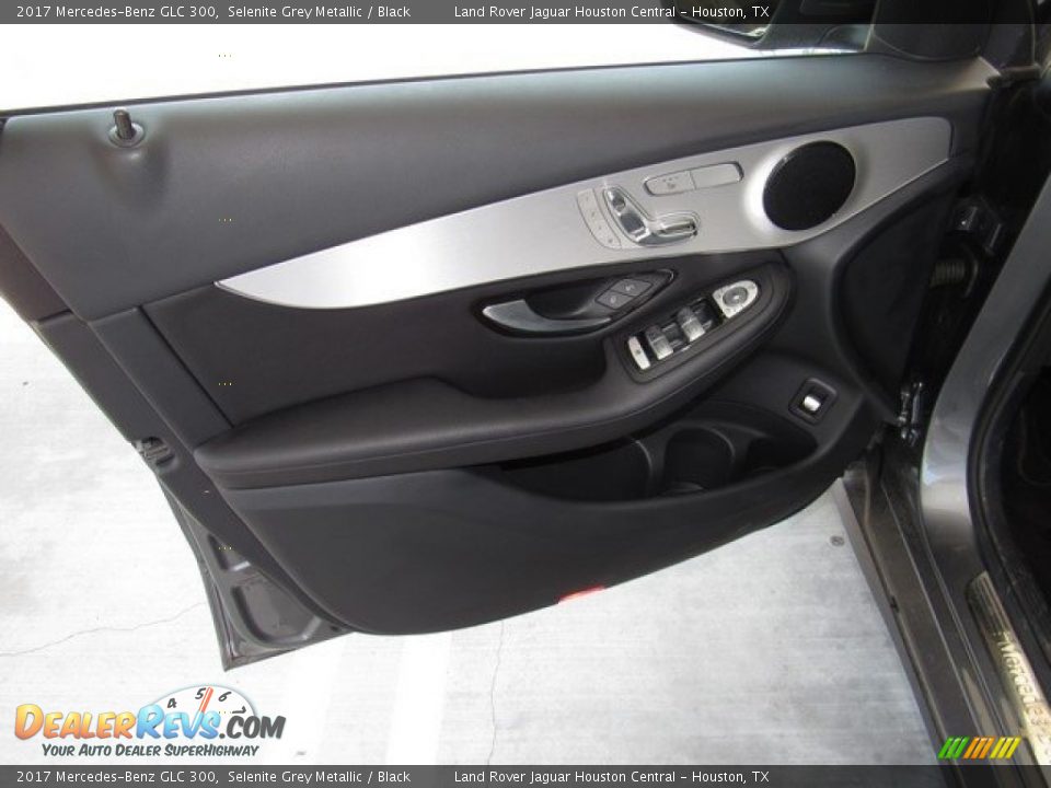 2017 Mercedes-Benz GLC 300 Selenite Grey Metallic / Black Photo #24