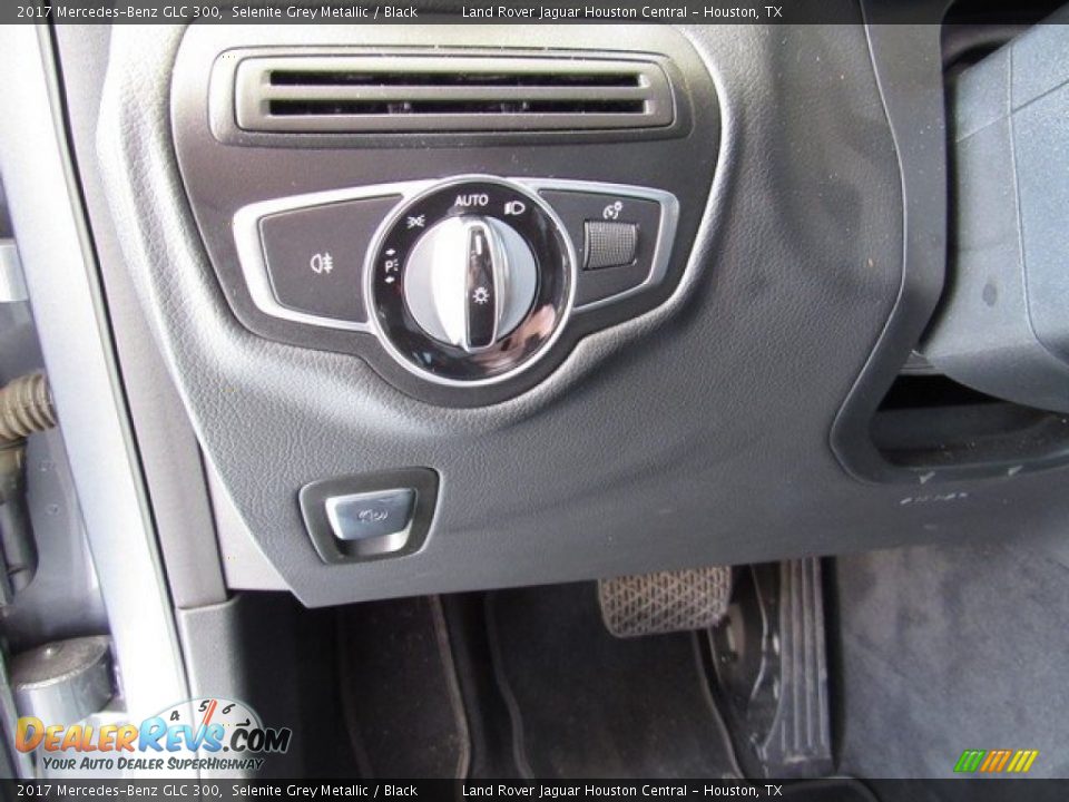 2017 Mercedes-Benz GLC 300 Selenite Grey Metallic / Black Photo #27