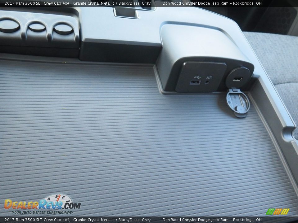 2017 Ram 3500 SLT Crew Cab 4x4 Granite Crystal Metallic / Black/Diesel Gray Photo #15