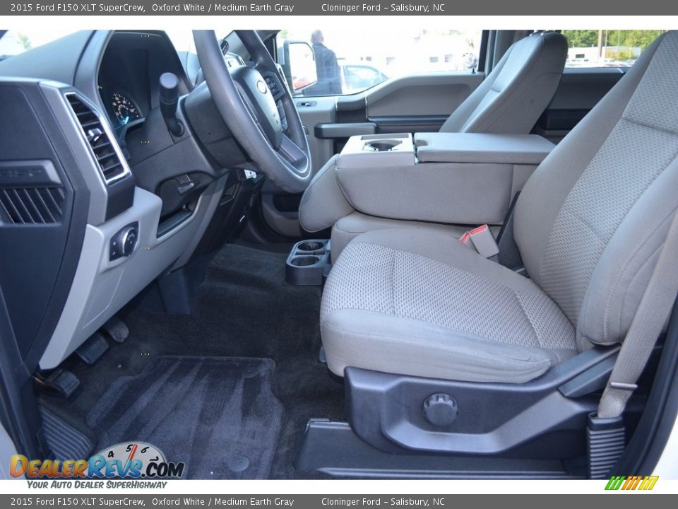 2015 Ford F150 XLT SuperCrew Oxford White / Medium Earth Gray Photo #10