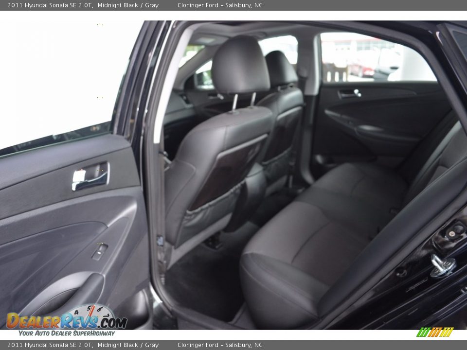 2011 Hyundai Sonata SE 2.0T Midnight Black / Gray Photo #12