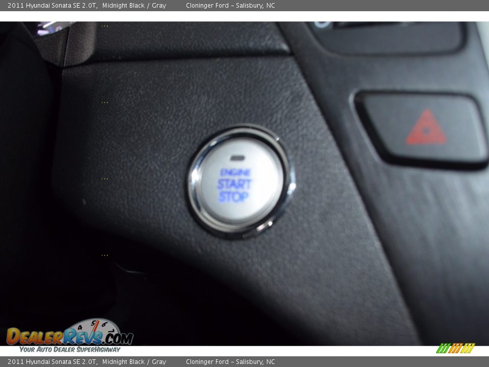 2011 Hyundai Sonata SE 2.0T Midnight Black / Gray Photo #26