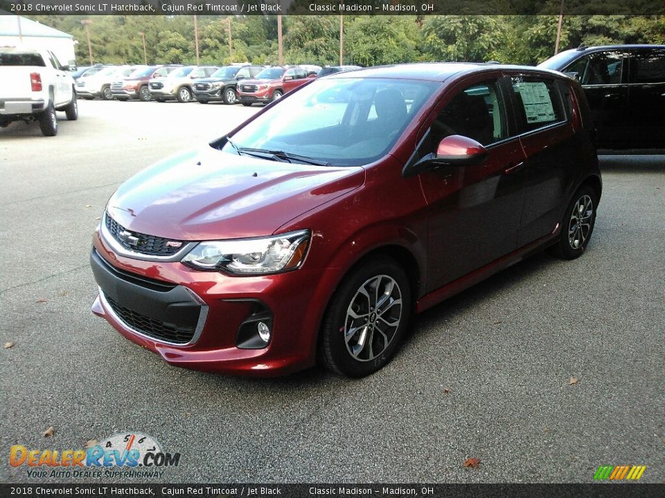Front 3/4 View of 2018 Chevrolet Sonic LT Hatchback Photo #1