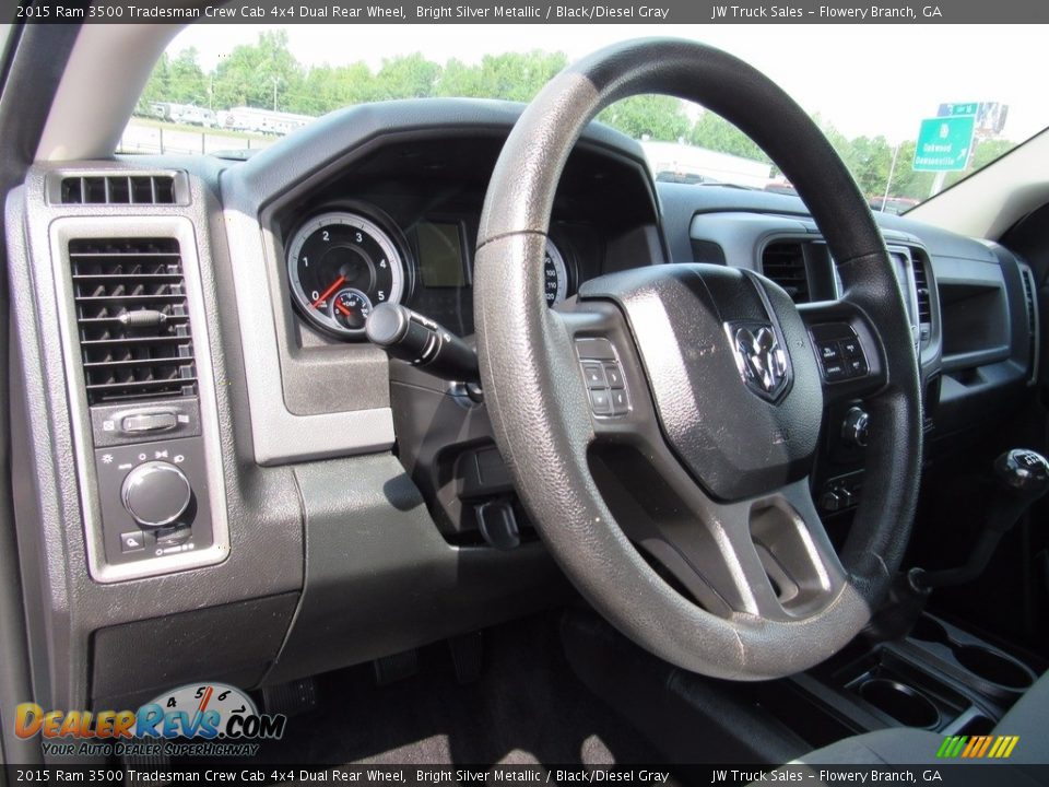 2015 Ram 3500 Tradesman Crew Cab 4x4 Dual Rear Wheel Bright Silver Metallic / Black/Diesel Gray Photo #12