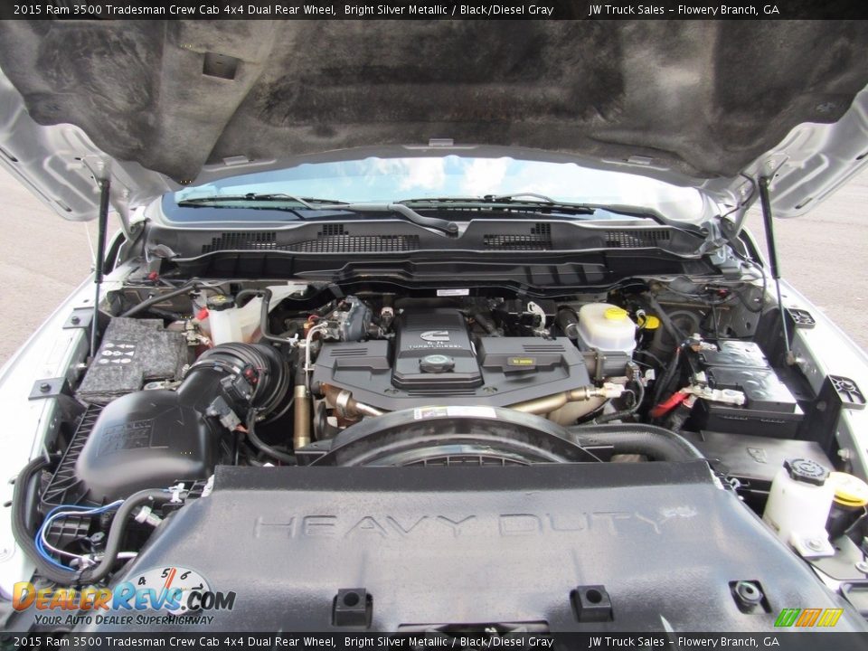 2015 Ram 3500 Tradesman Crew Cab 4x4 Dual Rear Wheel Bright Silver Metallic / Black/Diesel Gray Photo #24