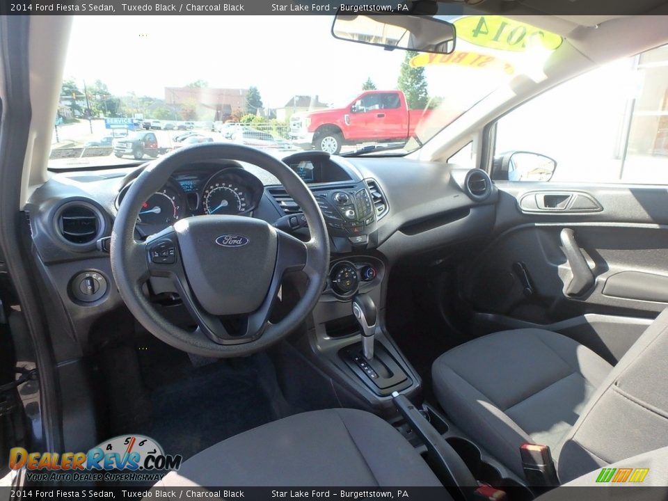 2014 Ford Fiesta S Sedan Tuxedo Black / Charcoal Black Photo #11