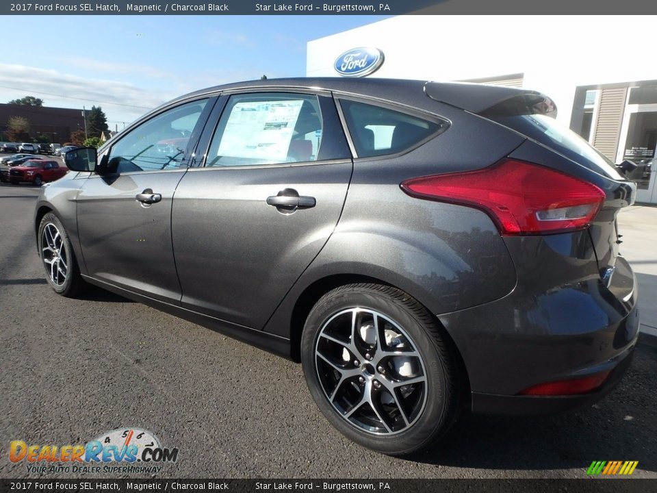 2017 Ford Focus SEL Hatch Magnetic / Charcoal Black Photo #8