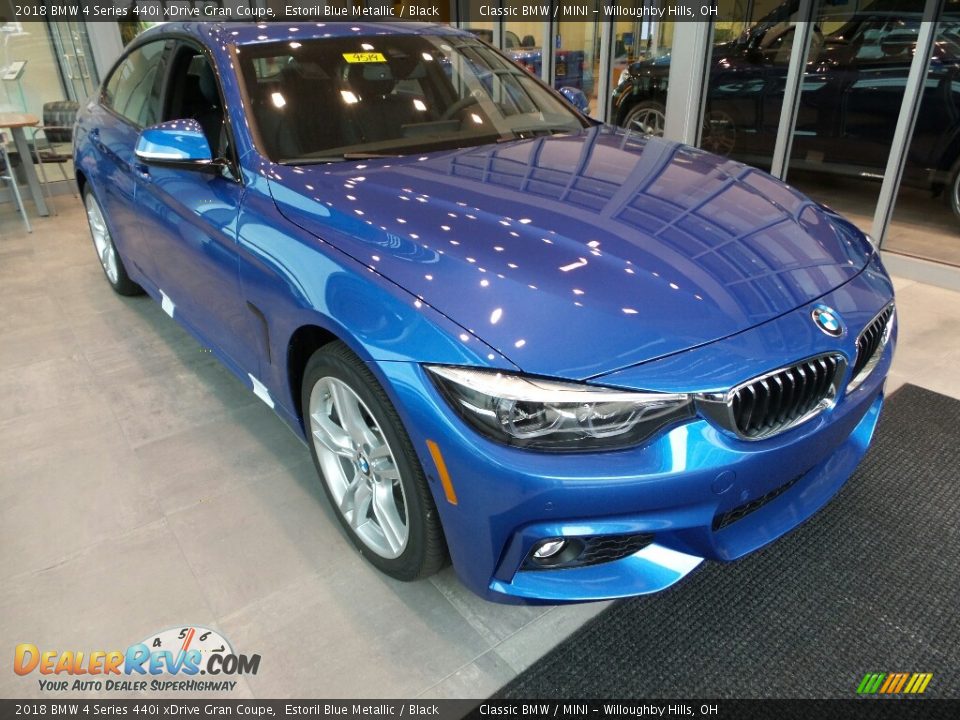 Front 3/4 View of 2018 BMW 4 Series 440i xDrive Gran Coupe Photo #1