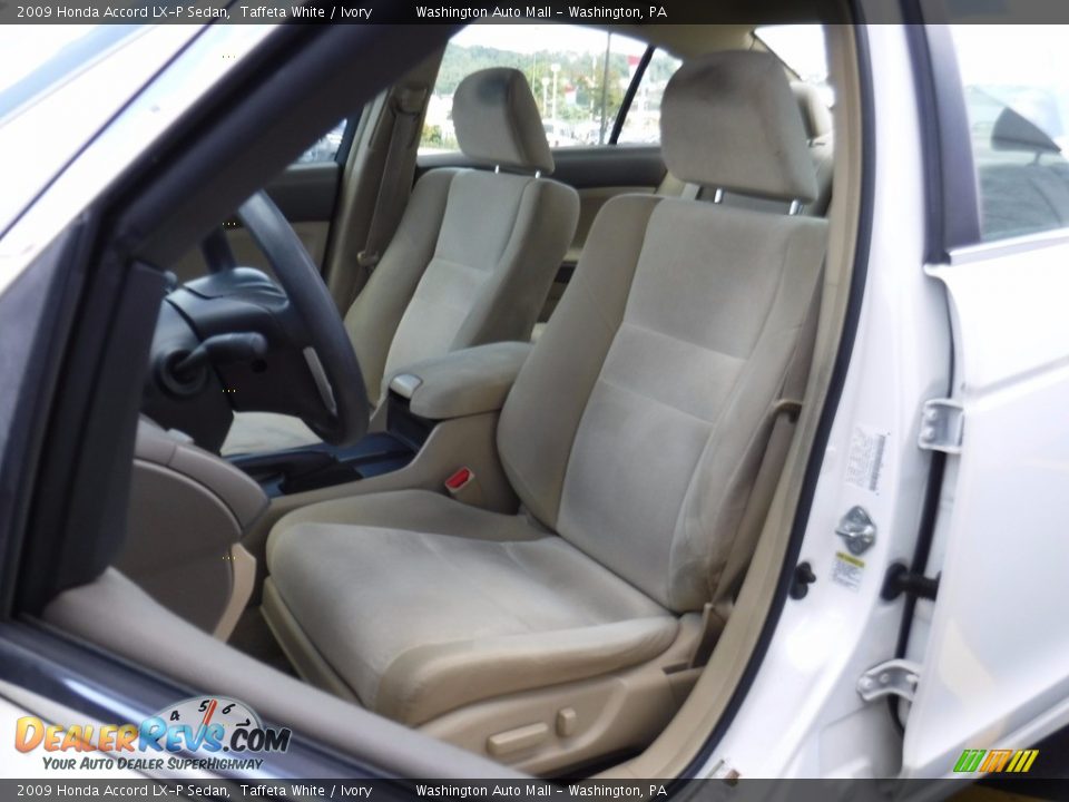 2009 Honda Accord LX-P Sedan Taffeta White / Ivory Photo #13