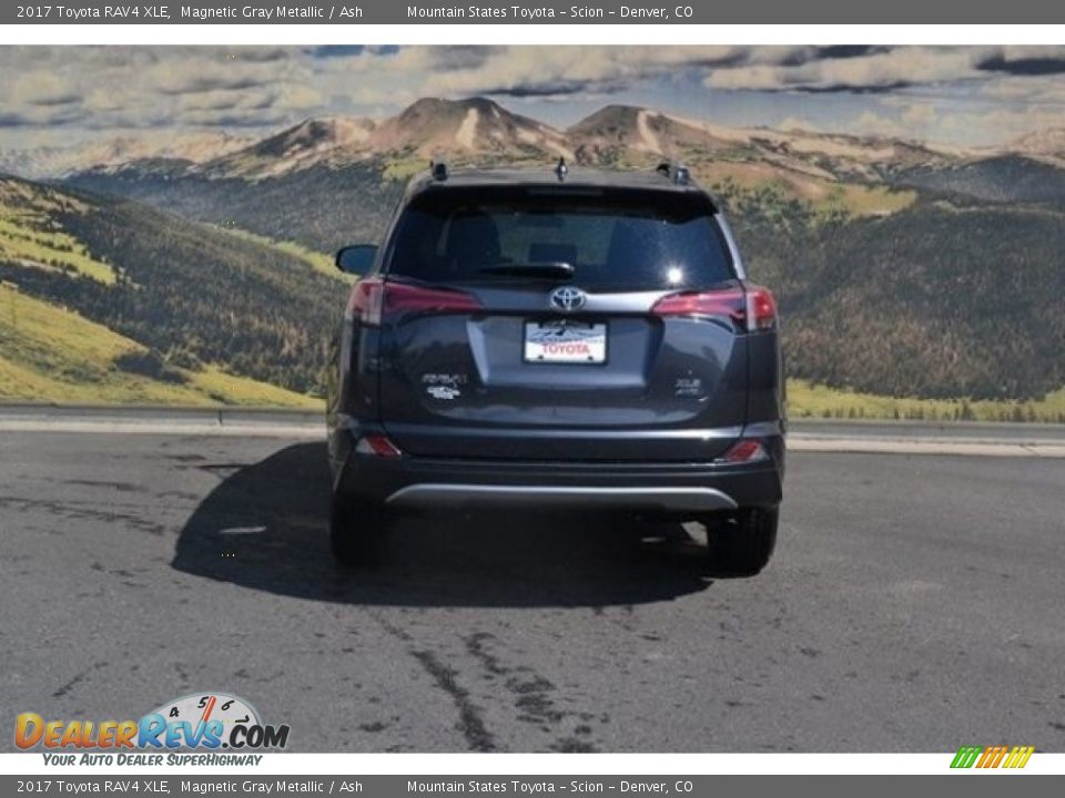2017 Toyota RAV4 XLE Magnetic Gray Metallic / Ash Photo #4