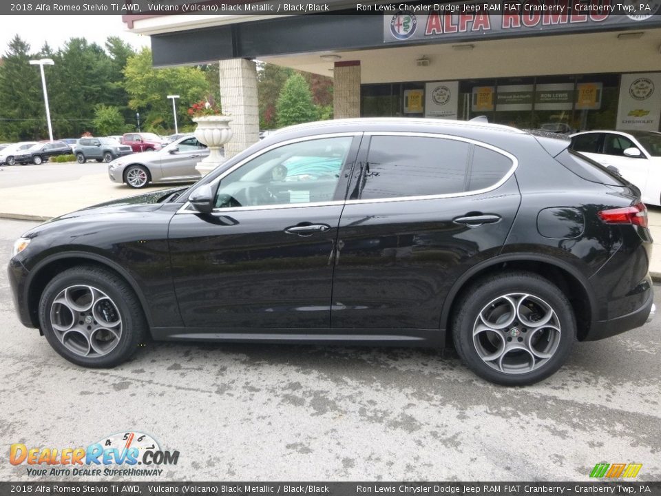 2018 Alfa Romeo Stelvio Ti AWD Vulcano (Volcano) Black Metallic / Black/Black Photo #3