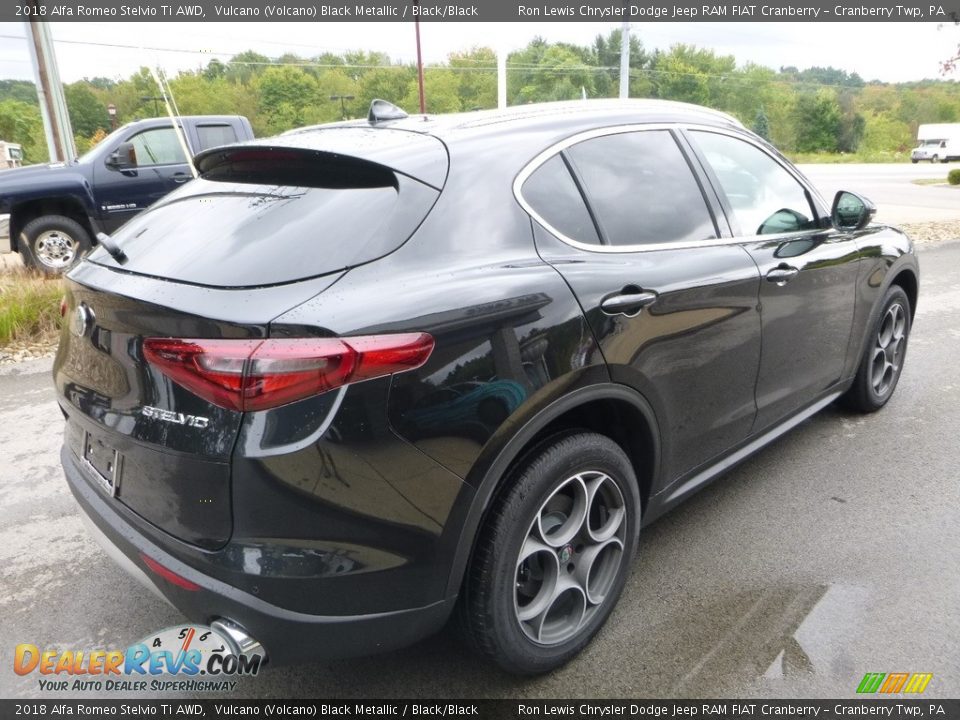 2018 Alfa Romeo Stelvio Ti AWD Vulcano (Volcano) Black Metallic / Black/Black Photo #6
