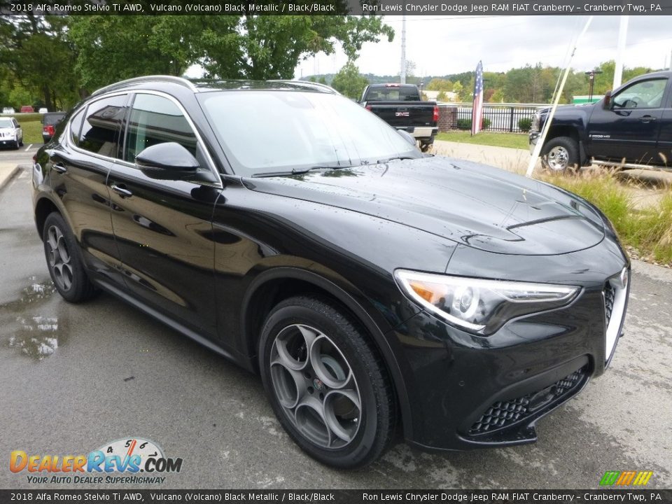 2018 Alfa Romeo Stelvio Ti AWD Vulcano (Volcano) Black Metallic / Black/Black Photo #8
