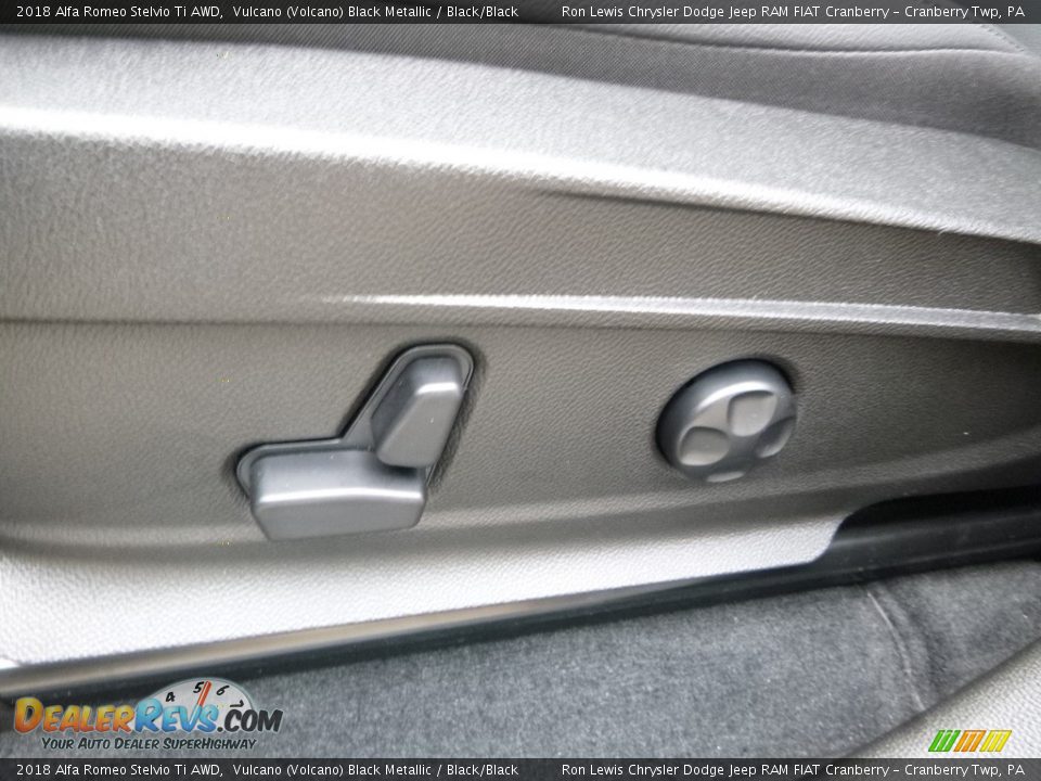 2018 Alfa Romeo Stelvio Ti AWD Vulcano (Volcano) Black Metallic / Black/Black Photo #20