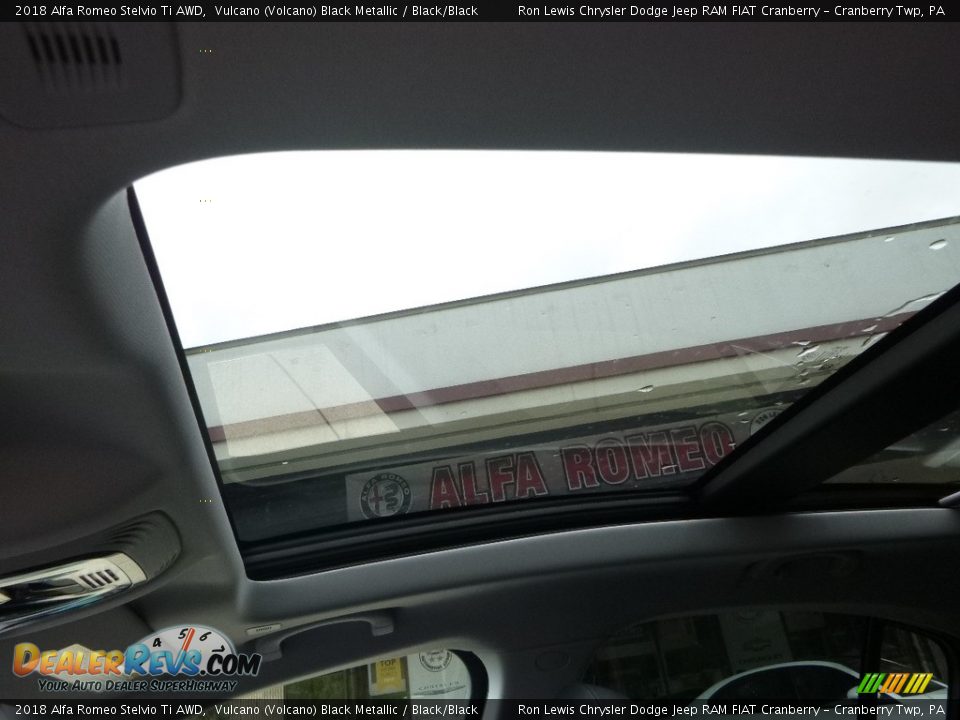 2018 Alfa Romeo Stelvio Ti AWD Vulcano (Volcano) Black Metallic / Black/Black Photo #21