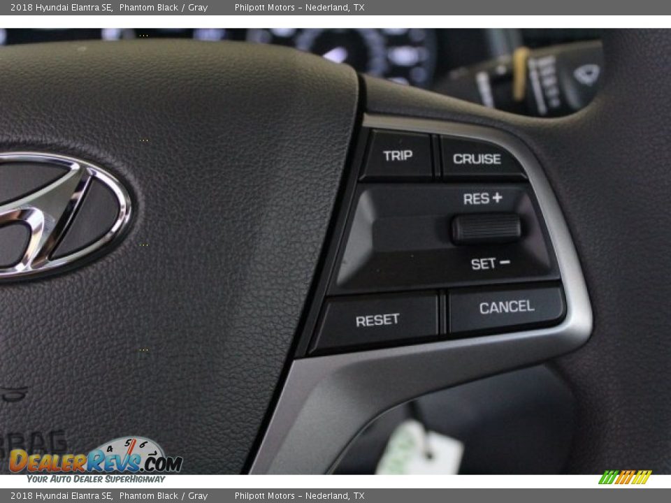 2018 Hyundai Elantra SE Phantom Black / Gray Photo #17