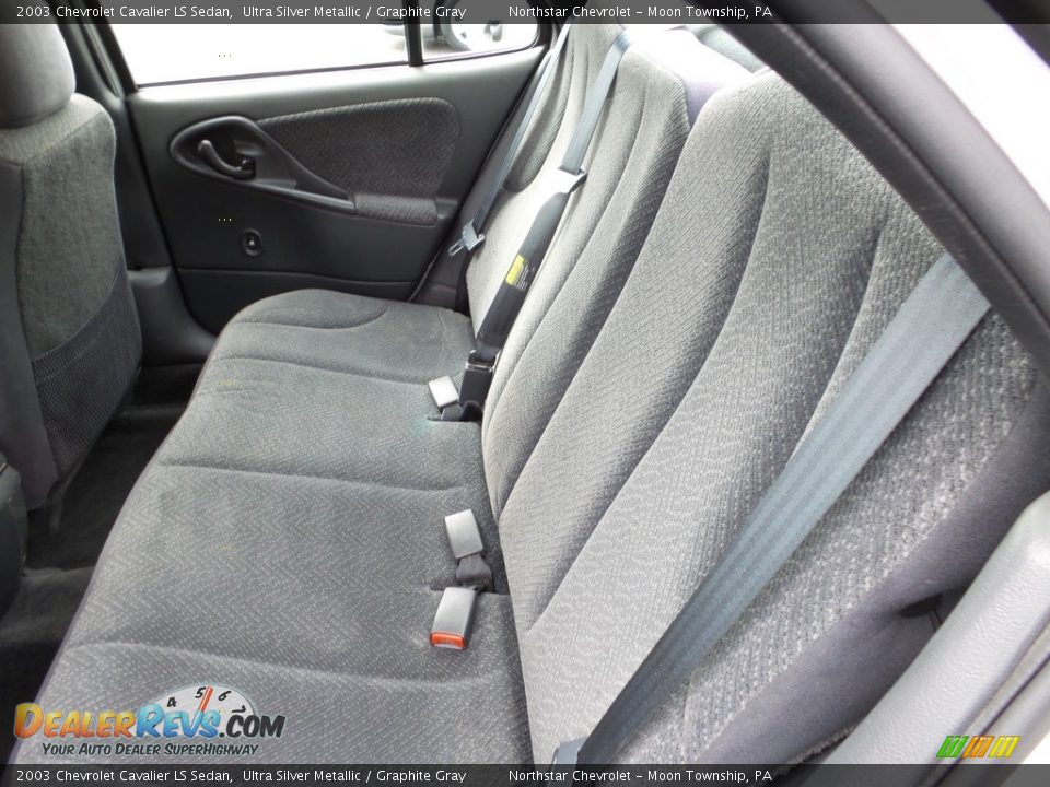 2003 Chevrolet Cavalier LS Sedan Ultra Silver Metallic / Graphite Gray Photo #9