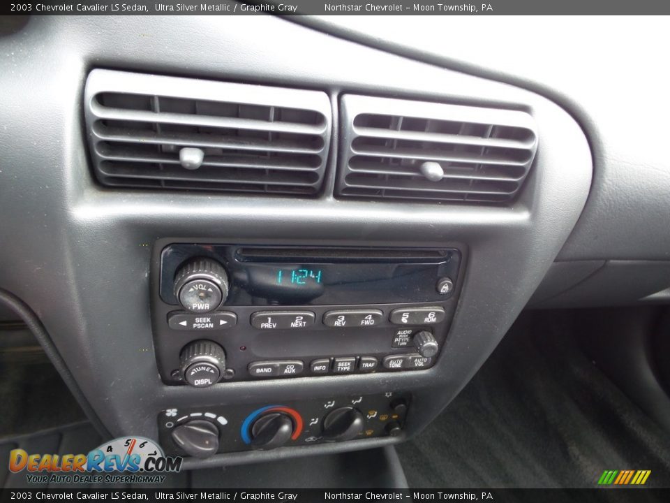 2003 Chevrolet Cavalier LS Sedan Ultra Silver Metallic / Graphite Gray Photo #13