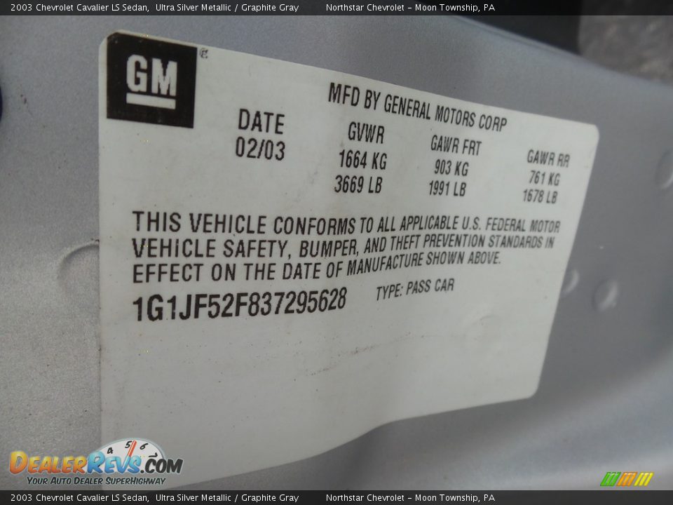 2003 Chevrolet Cavalier LS Sedan Ultra Silver Metallic / Graphite Gray Photo #14