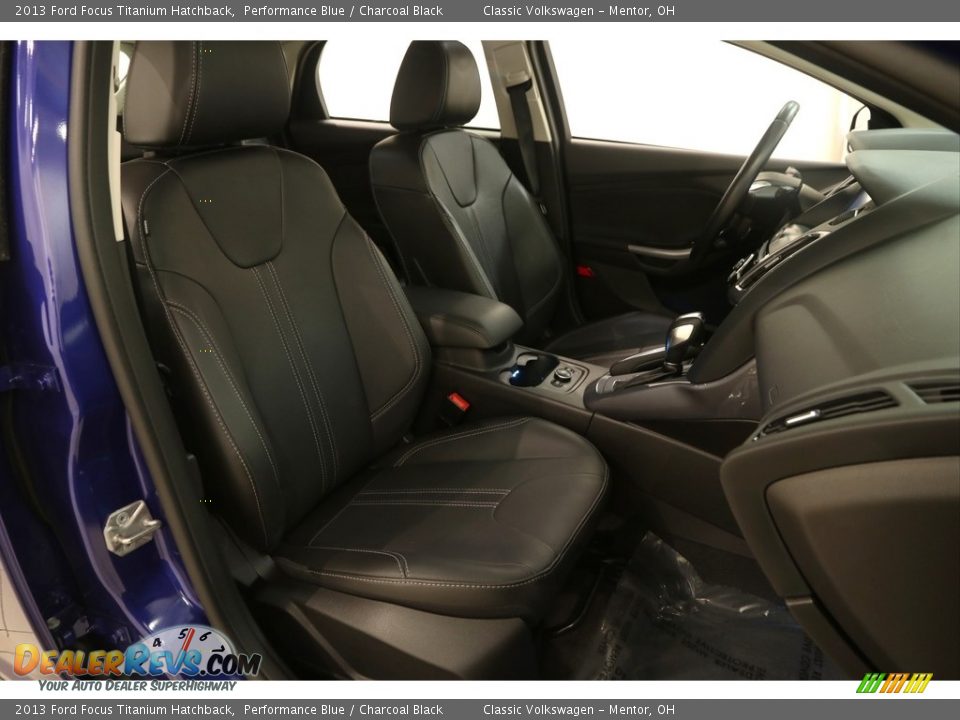 2013 Ford Focus Titanium Hatchback Performance Blue / Charcoal Black Photo #12