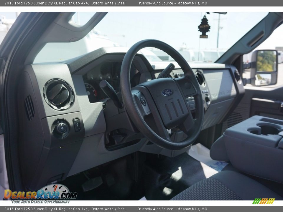 2015 Ford F250 Super Duty XL Regular Cab 4x4 Oxford White / Steel Photo #6