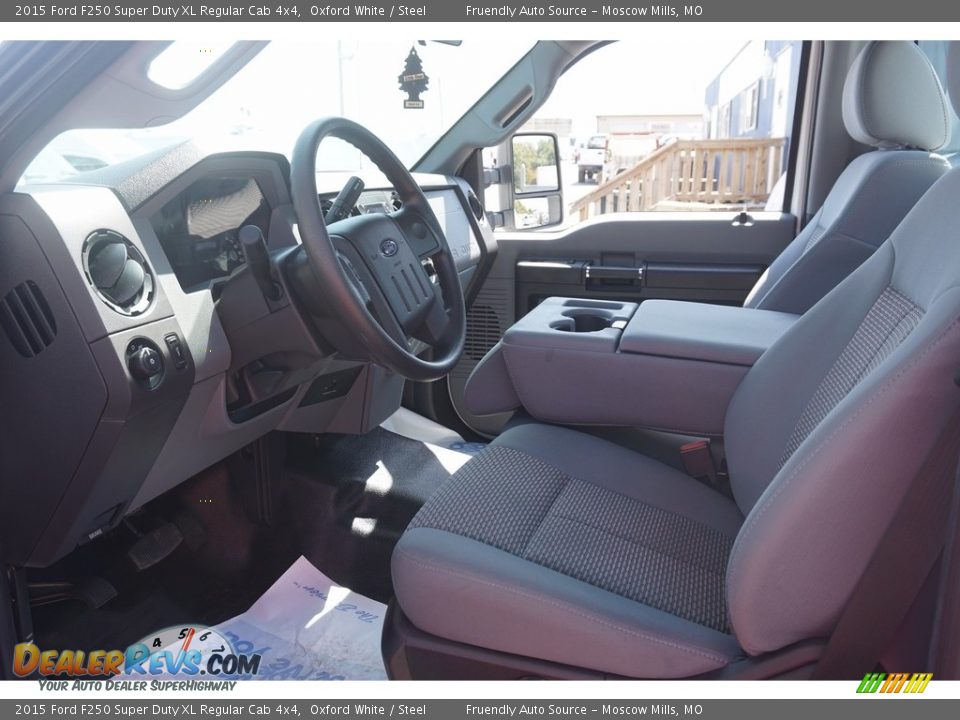 2015 Ford F250 Super Duty XL Regular Cab 4x4 Oxford White / Steel Photo #11