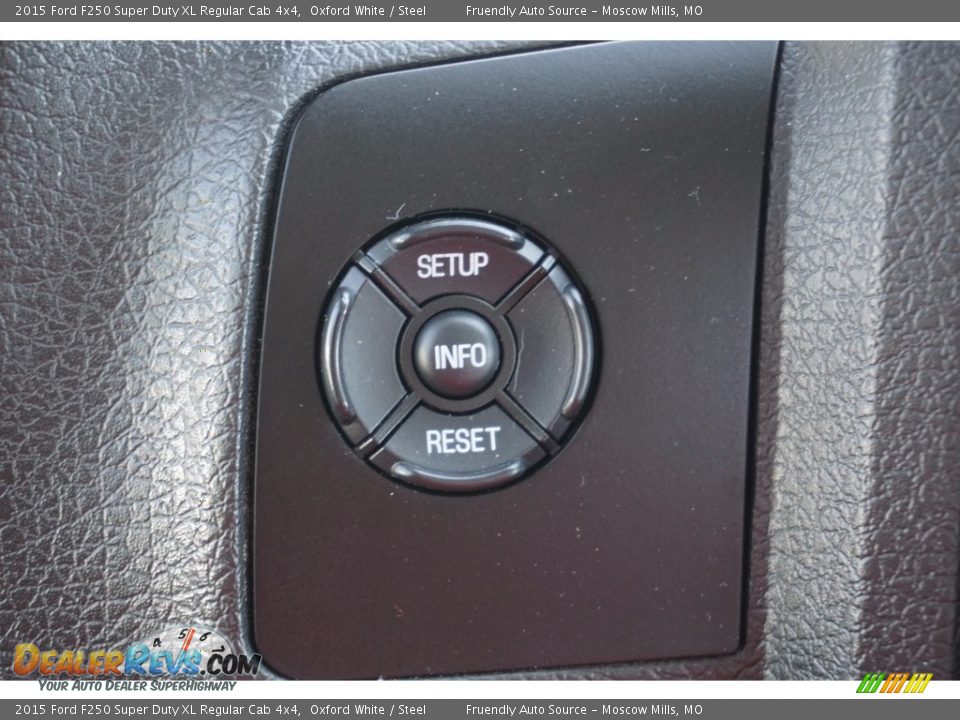 2015 Ford F250 Super Duty XL Regular Cab 4x4 Oxford White / Steel Photo #16