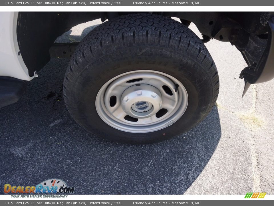 2015 Ford F250 Super Duty XL Regular Cab 4x4 Oxford White / Steel Photo #24