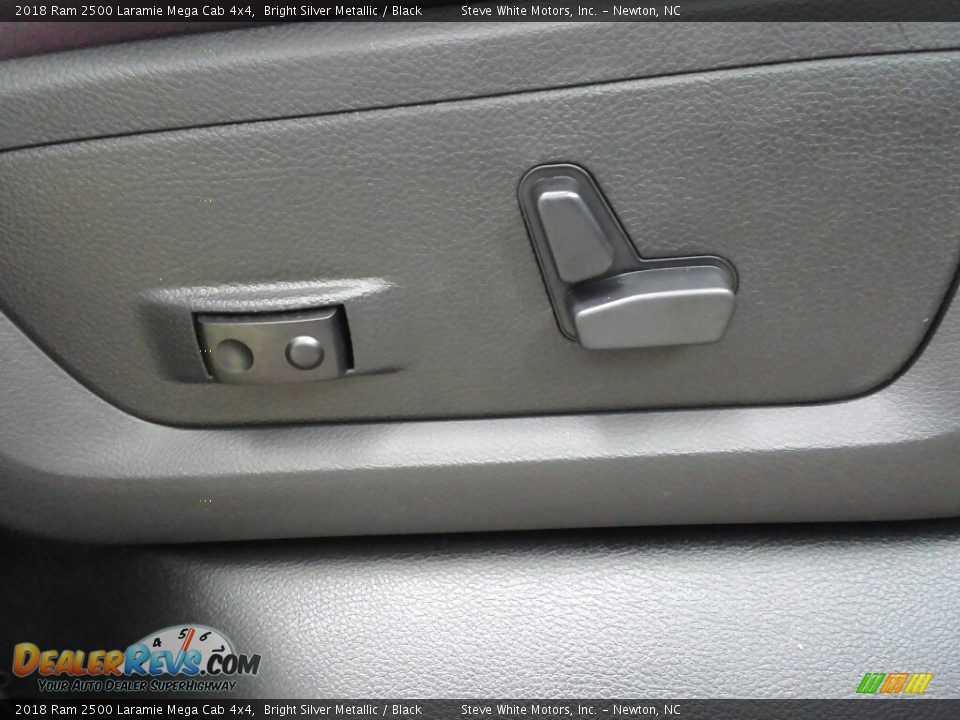2018 Ram 2500 Laramie Mega Cab 4x4 Bright Silver Metallic / Black Photo #32